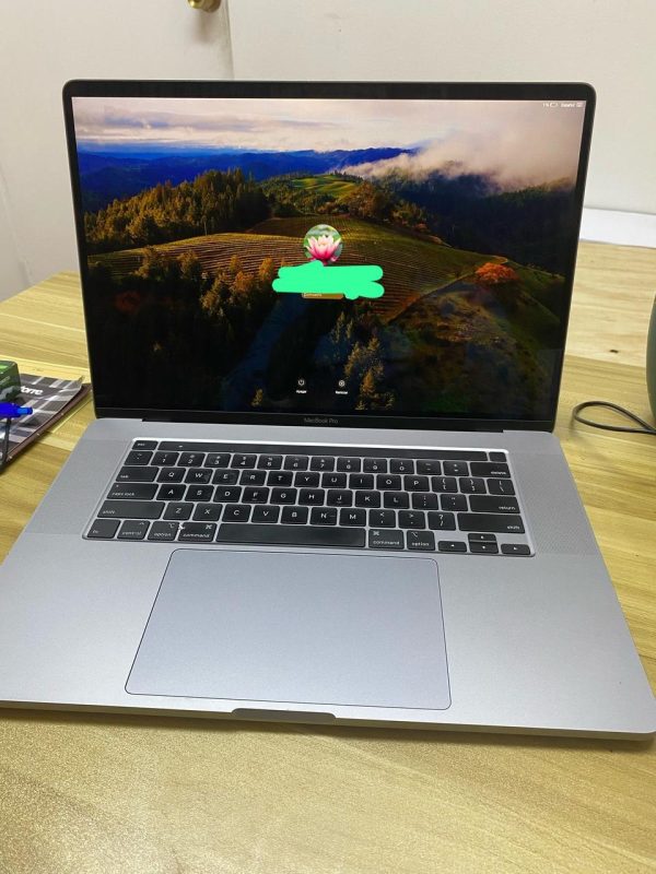 MacBook Pro 2019 16" 500GB 16 GB RAM  cod: 18870-9 - Imagen 2