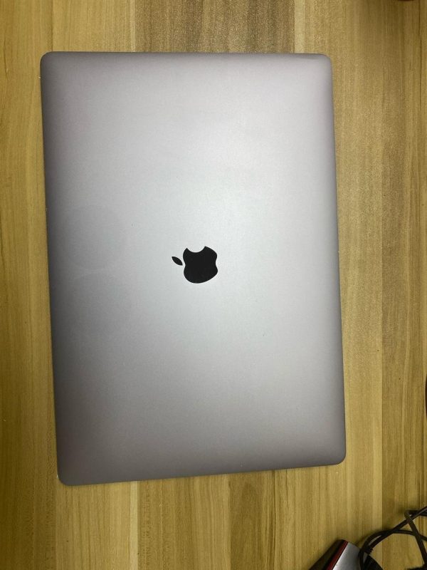 MacBook Pro 2019 16" 500GB 16 GB RAM  cod: 18870-9 - Imagen 6