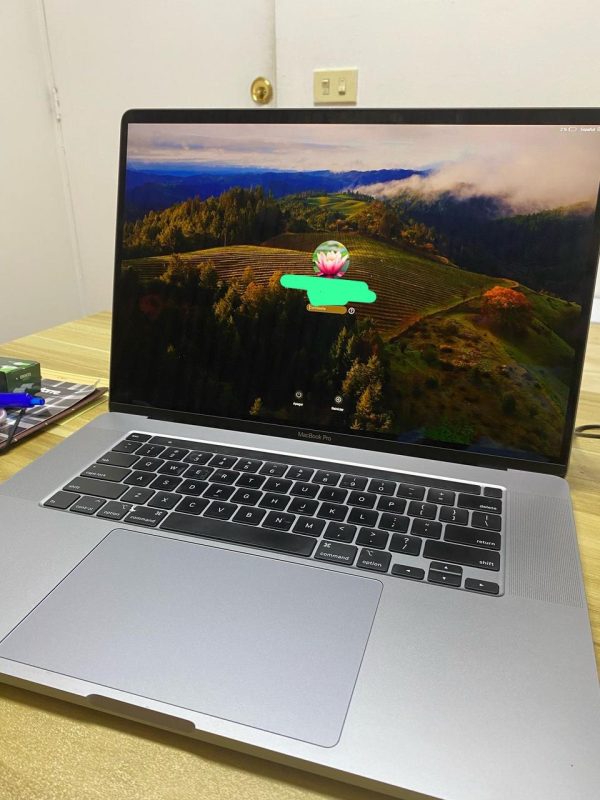 MacBook Pro 2019 16" 500GB 16 GB RAM  cod: 18870-9 - Imagen 3