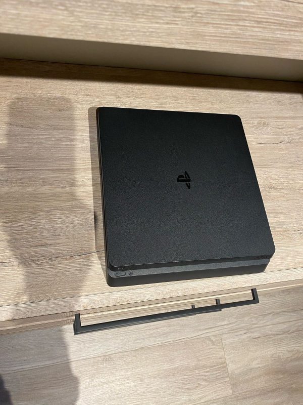 PlayStation 4 Slim 861GB cod: 18947-2 - Imagen 2